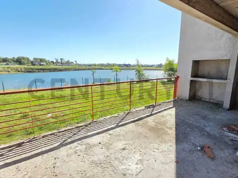 VENTA Departamento tipo dúplex 4 ambientes c/ cochera en Bloque 1 de complejo ce