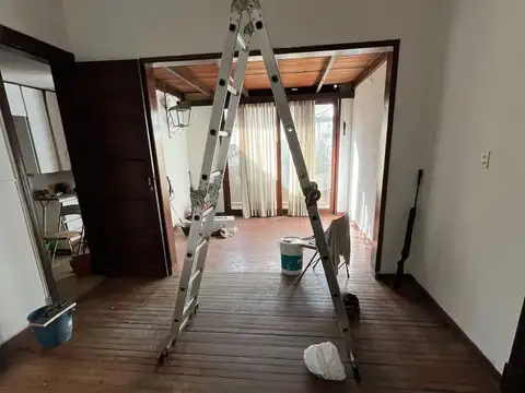 PH EN VENTA EN PERGAMINO ZONA CENTRO A REFACCIONAR