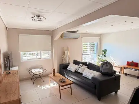 Venta PH TIPO CASA / TRÍPLEX | 140M² BALLESTER