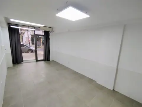Local en Alquiler en Nuestra Señora De Lourdes, $ 500.000