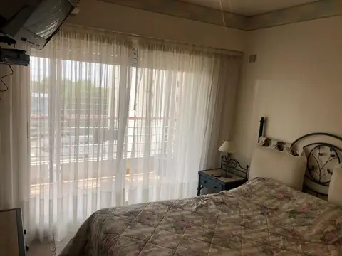 Departamento en Alquiler en Vicente Lopez Vias / Rio, USD 1.000