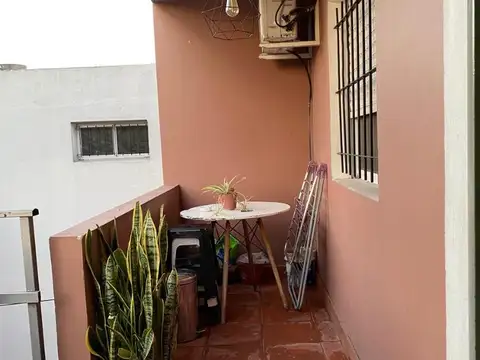 Depto Tipo Casa en Alquiler de 3 ambientes