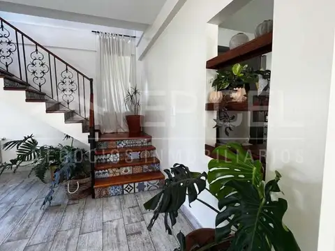 Casa en Alquiler en Los Naranjos, USD 2.950