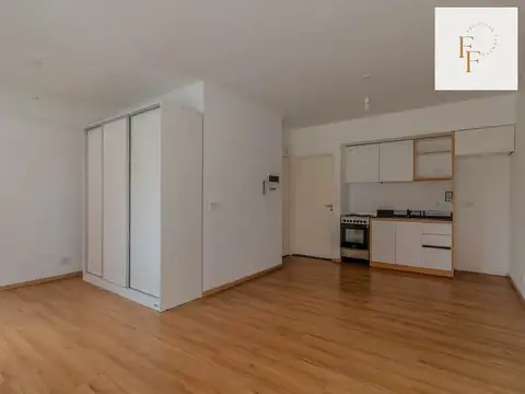 Departamento en Venta en Parque Chacabuco, USD 79.999