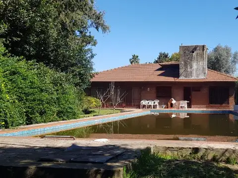 EL TREBOL 100, Piso P.B.