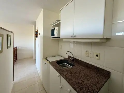 AMADEUS 100, Piso 401