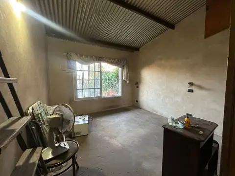 Casa 4 ambientes con 1 baño