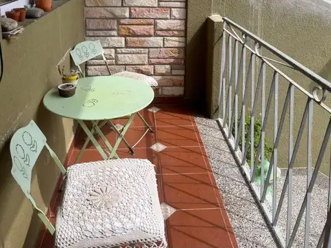 Excelente departamento 3 ambientes Planta Alta Fondo