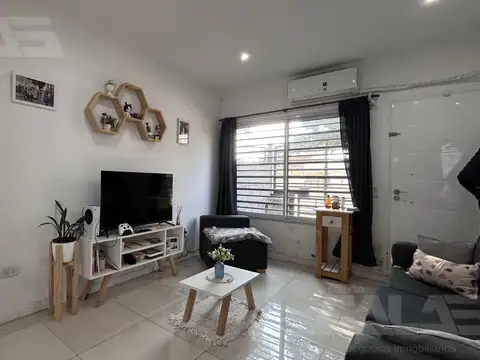 Depto Tipo Casa en Venta de 2 dormitorios