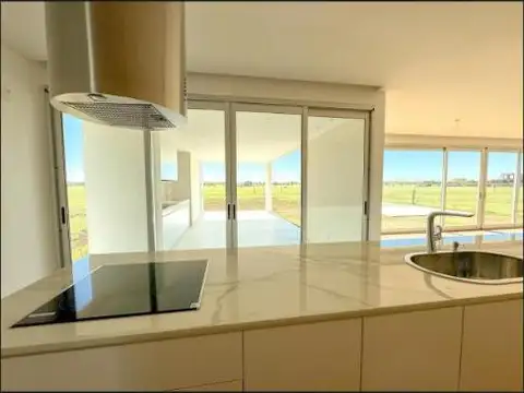 Casa en Vida Club de Campo