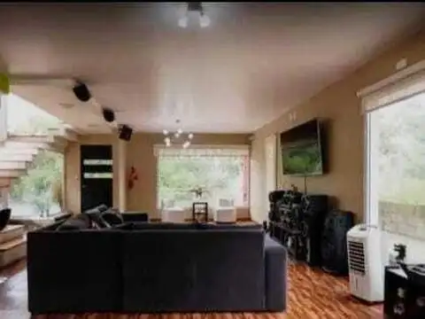 Casa en Venta con 4 cocheras