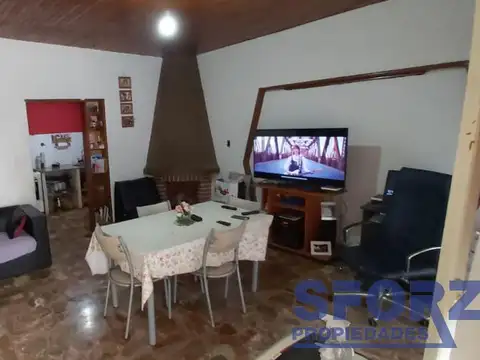 ESPAÑA ESQUINA PICHINCHA