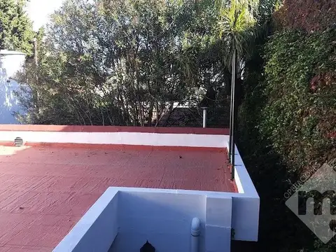 Depto Tipo Casa 3 ambientes con 2 baños