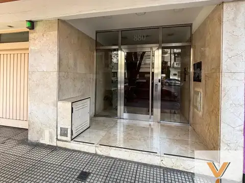 Avenida Juan Bautista Alberdi e/ Centera y Thompson