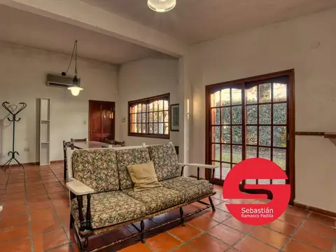 Casa en Venta con 1 cochera