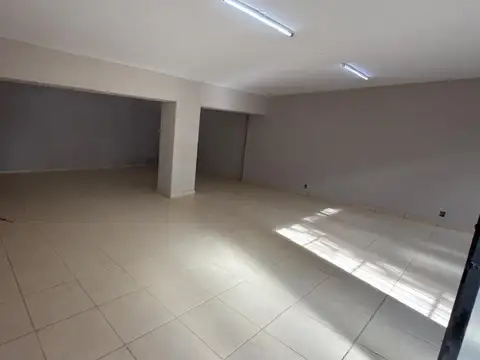 Local en Alquiler en Godoy Cruz, $ 1.300.000
