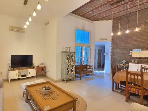 LOMAS NUÑEZ CASA VENTA 5 AMBIENTES TERRAZA COCHERA