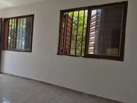 VENTA EN BLOQUE COMPLEJO DE 6 DEPARTAMENTOS DE 2 DORMITORIOS-BARRIO PUEYRREDON