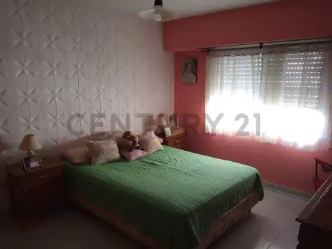 AV.1 ESQ..76, VILLA ELVIRA- LA PLATA - DEPARTAMENTO 1 DORMIT