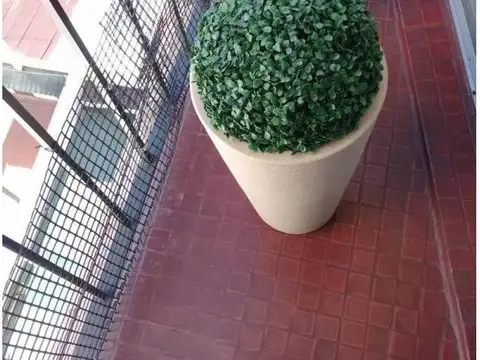 Departamento a la venta en Quilmes centro. 3 ambientes con b