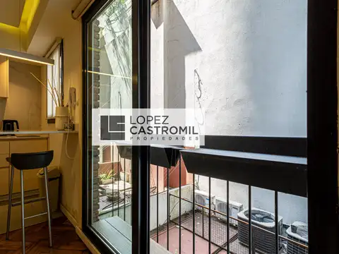 IMPECABLE  MONOAMBIENTE DIVISIBLE! DE DISEÑO! Todo a nuevo! Muy luminoso! Amoblado y equipado! ÚNICO! OPORT!