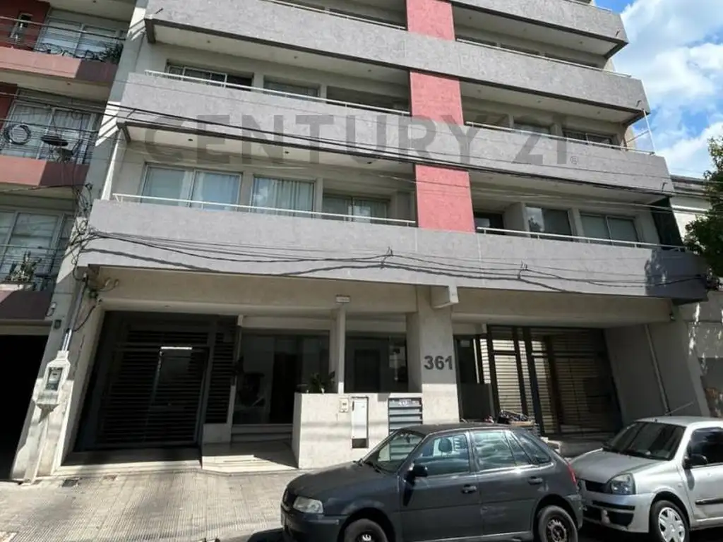 19 e/ 39 y 40 300, Piso 0
