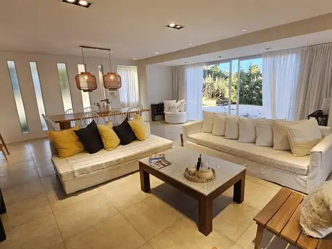 CASA en ALQUILER  TEMPORARIO Costa Esmeralda