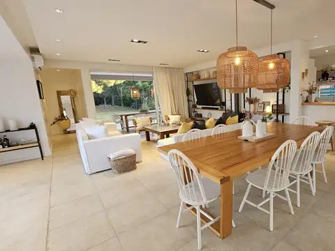 Casa en Costa Esmeralda, Barrio Ecuestre Alquiler temporario para 6/8 personas