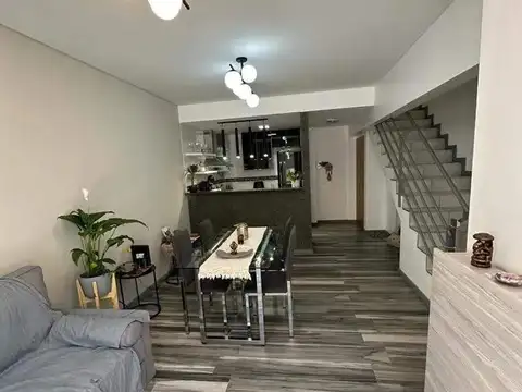 Venta Departamento Triplex 3 Ambientes en Villa Luro