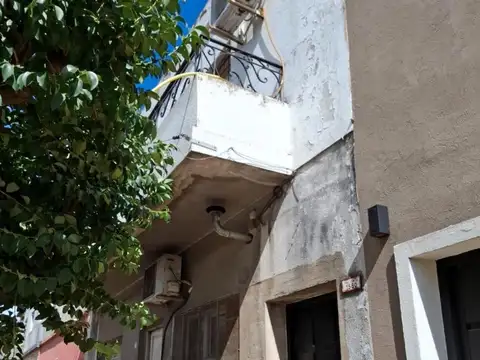 Depto Tipo Casa en Venta de 2 ambientes
