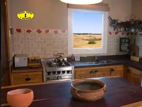 Casa en Alquiler con 1 cochera