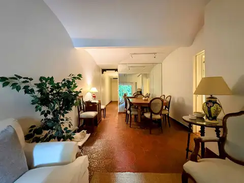 VENTA DEPARTAMENTO 5 AMB TIPO CASA CON JARDIN