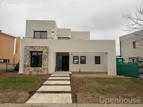 Casa EN SAN PABLO!! IMPECABLE CONSTRUCCIÓN A ESTRENAR!!