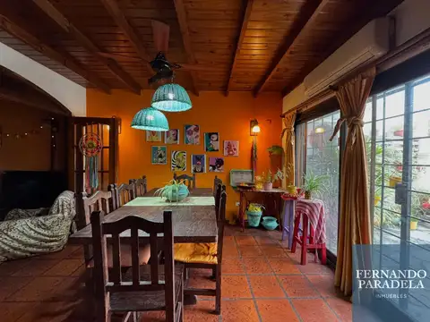 Casa 4 ambientes con 3 baños