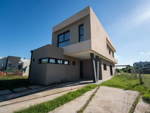 CASA ALQUILER GORINA 3/4 DORMITORIOS PARQUE PILETA