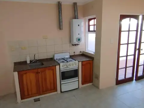 En Alquiler! Dpto 2 Dorm.- Urquiza Y San Juan