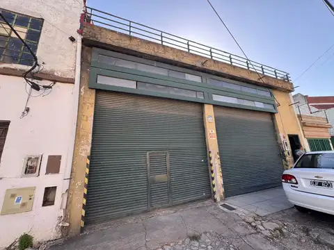Venta de Galpón en Ciudadela ? Excelente Ubicación con Gran Potencial