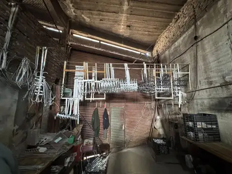 Venta de Galpón en Ciudadela ? Excelente Ubicación con Gran Potencial