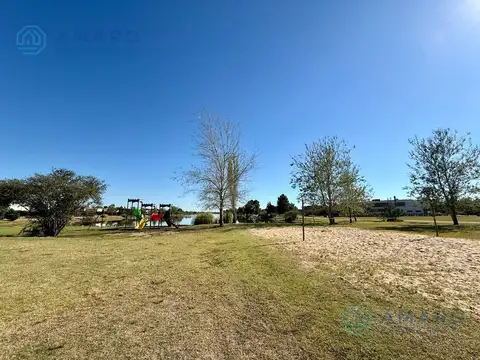 Terreno en Venta en Puerto Roldan, USD 105.000