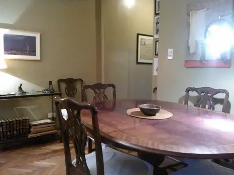 3 ambientes amoblado al frente.  Armenia 2300