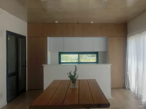 Casa 2 ambientes con 1 baño