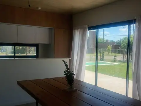 Casa en Venta con 1 cochera