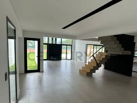 Venta Casa Barrio Cerrado Pilar Lagoon 4 amb con jardin y piscina, super moderna y con detalles de c