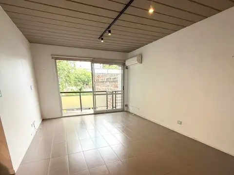 Avenida General Mosconi 4300, Piso 1
