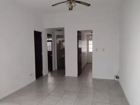 EXCELENTE PH 77 m2,en alquiler en Villa del Parque