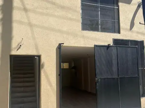 VENTA LOCAL COMERCIAL CON TERRAZA  EN SAN MIGUEL 