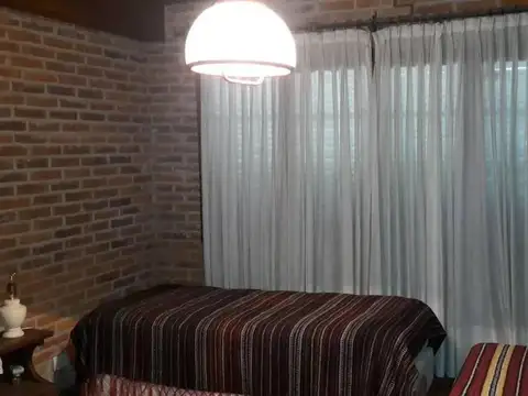 Av Libertador 2900 - Excelente Chalet a 200 m del Mar