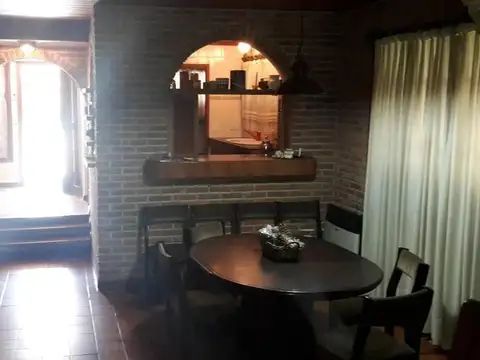 Casa en Alquiler Temporal en Pinamar, USD 2.000