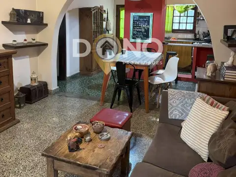 Casa 3 ambientes con 1 baño