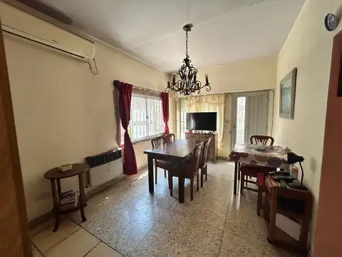 Depto Tipo Casa en Venta en El Palomar, USD 80.000